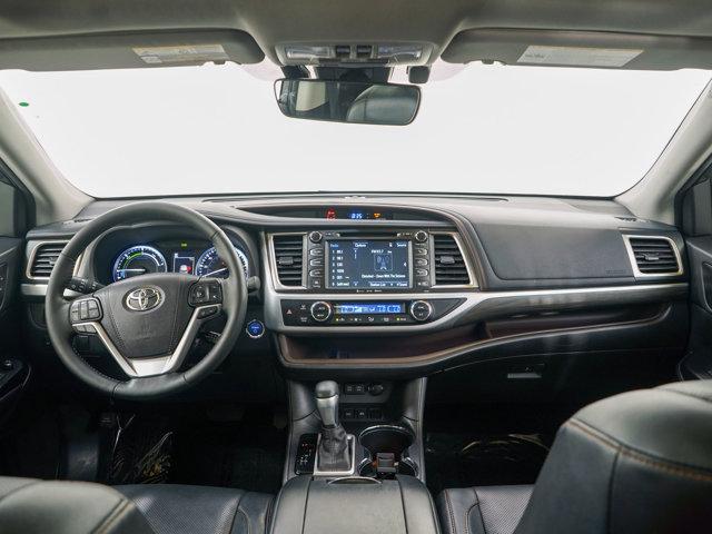 used 2017 Toyota Highlander Hybrid car, priced at $26,998