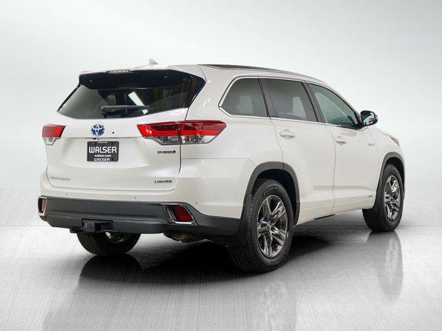 used 2017 Toyota Highlander Hybrid car, priced at $26,998
