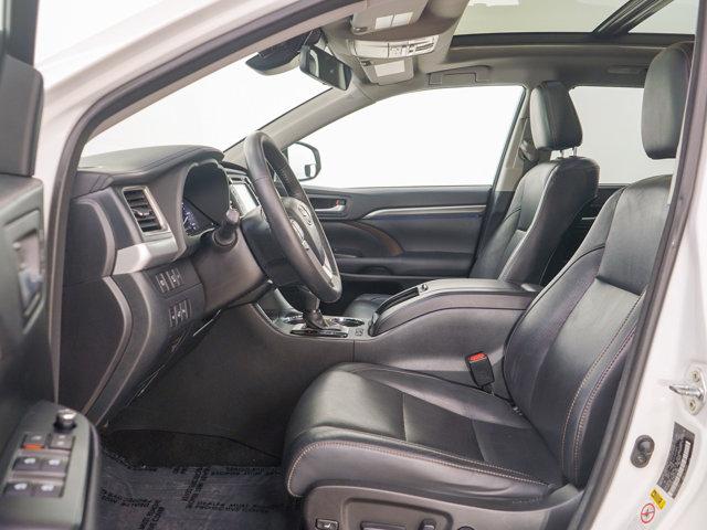 used 2017 Toyota Highlander Hybrid car, priced at $26,998