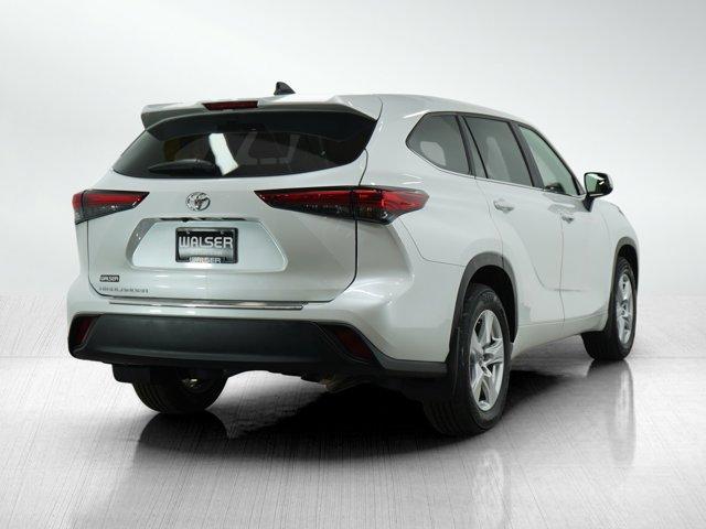 used 2023 Toyota Highlander car, priced at $34,499