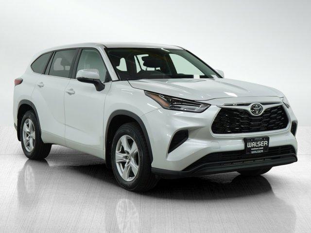 used 2023 Toyota Highlander car, priced at $34,499