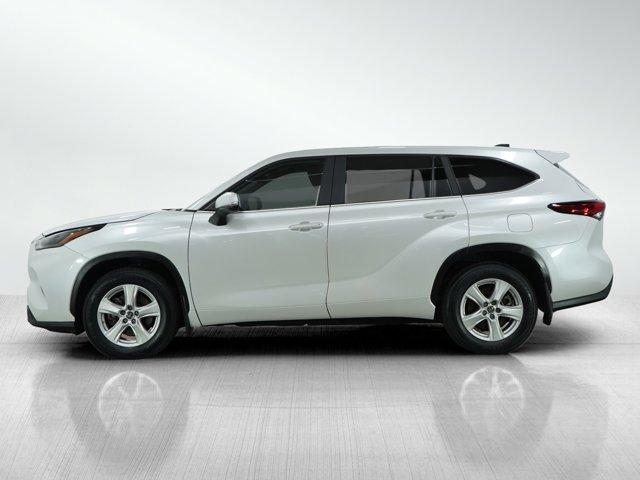 used 2023 Toyota Highlander car, priced at $34,499