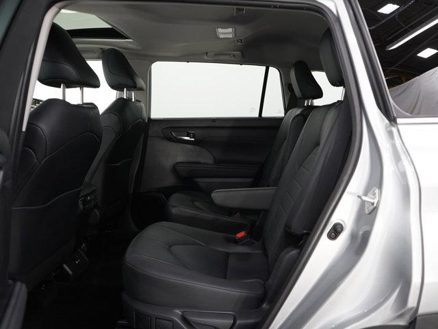 used 2024 Toyota Highlander car, priced at $45,499