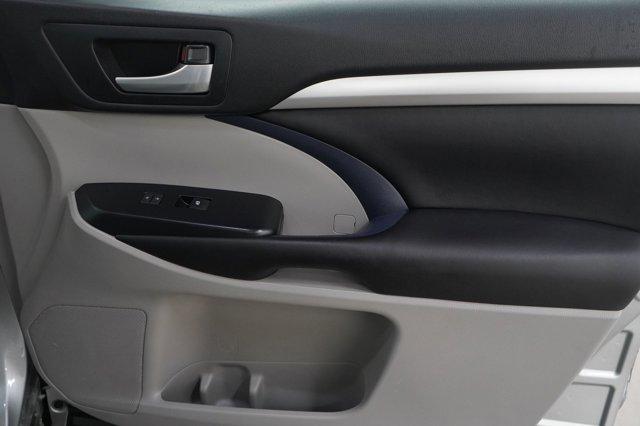 used 2017 Toyota Highlander car, priced at $24,998