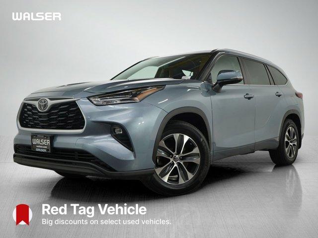 used 2021 Toyota Highlander car, priced at $21,997