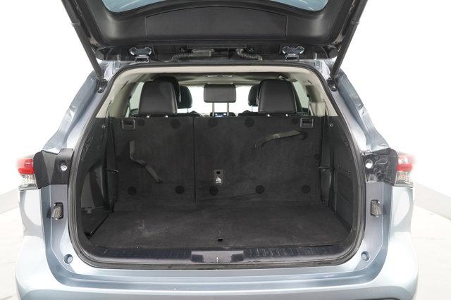 used 2021 Toyota Highlander car, priced at $29,997