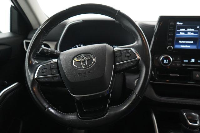 used 2021 Toyota Highlander car, priced at $34,998