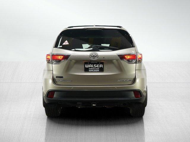 used 2014 Toyota Highlander car, priced at $13,797