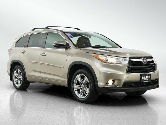used 2014 Toyota Highlander car, priced at $13,797