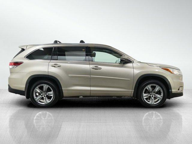 used 2014 Toyota Highlander car, priced at $13,797