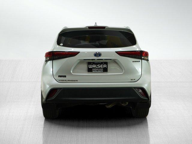 used 2023 Toyota Highlander Hybrid car, priced at $38,998