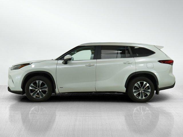 used 2023 Toyota Highlander Hybrid car, priced at $38,998