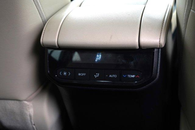 used 2023 Toyota Highlander Hybrid car, priced at $38,998