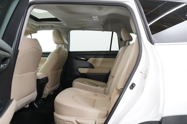used 2023 Toyota Highlander Hybrid car, priced at $38,998