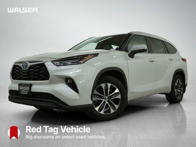 used 2023 Toyota Highlander Hybrid car, priced at $34,399