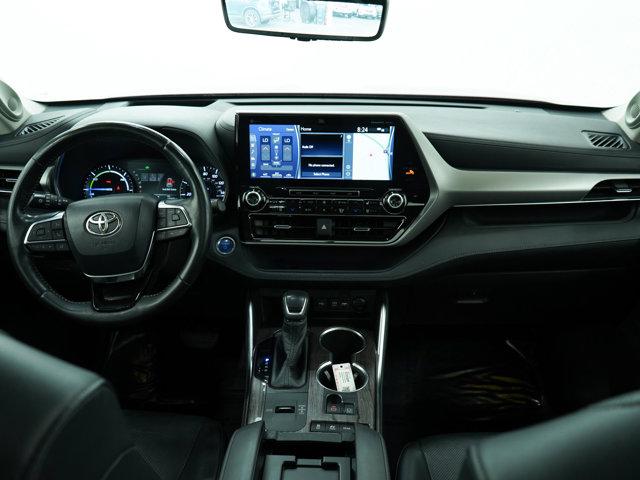 used 2020 Toyota Highlander Hybrid car, priced at $31,998