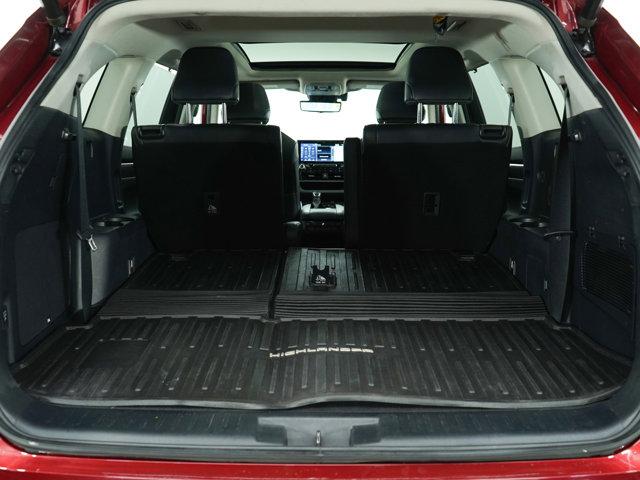 used 2020 Toyota Highlander Hybrid car, priced at $31,998