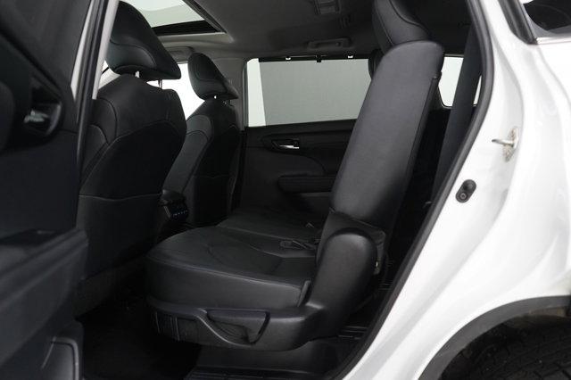 used 2020 Toyota Highlander car, priced at $28,998