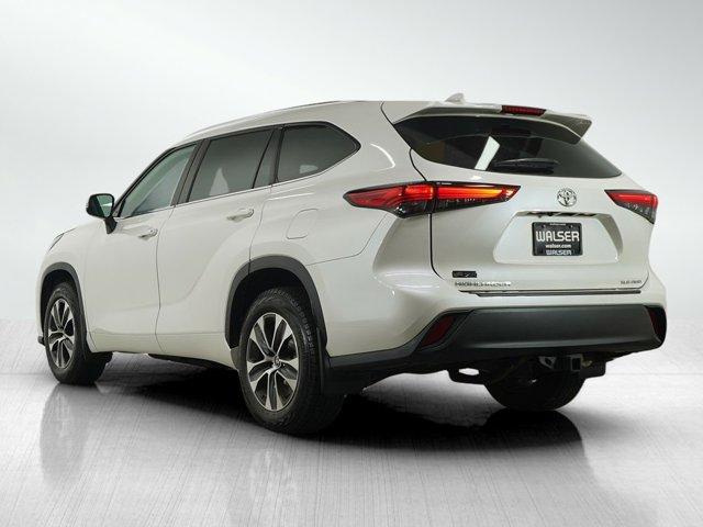 used 2020 Toyota Highlander car, priced at $28,998