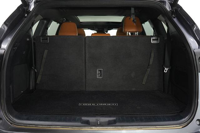 used 2022 Toyota Highlander car, priced at $36,998