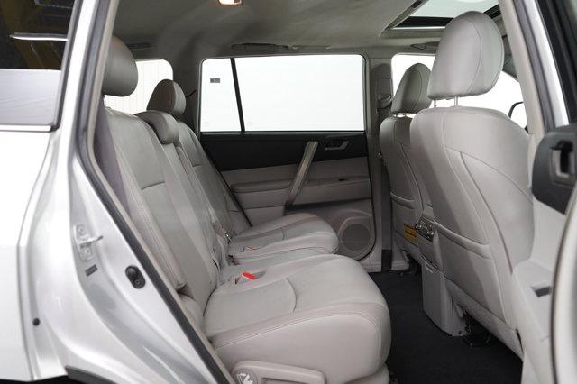 used 2013 Toyota Highlander car, priced at $16,797