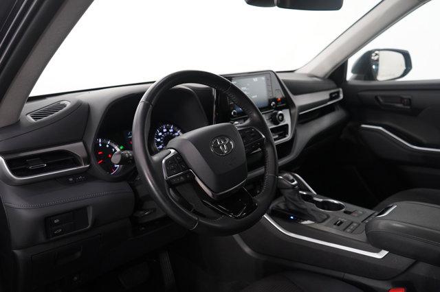 used 2021 Toyota Highlander car, priced at $30,399