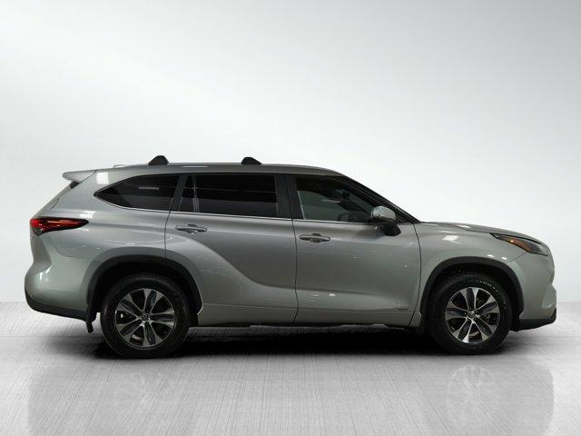 used 2023 Toyota Highlander Hybrid car, priced at $36,998