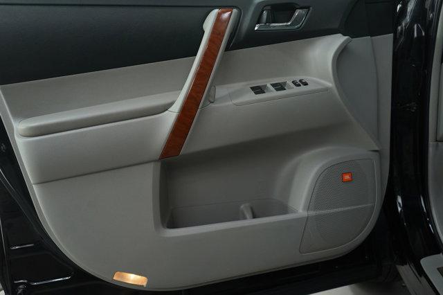 used 2010 Toyota Highlander car, priced at $12,997