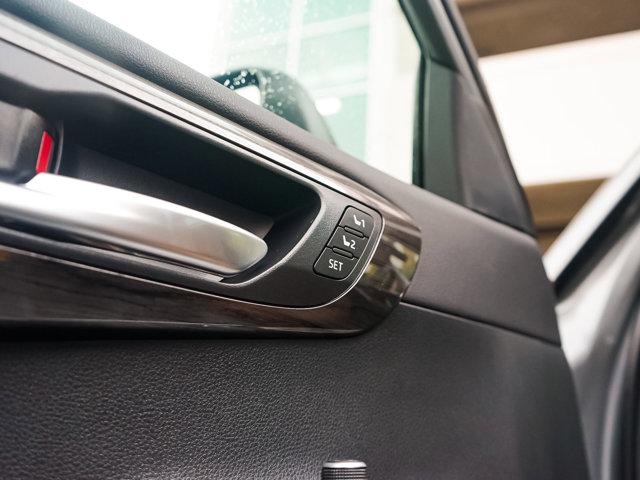 used 2025 Toyota Highlander Hybrid car, priced at $54,998