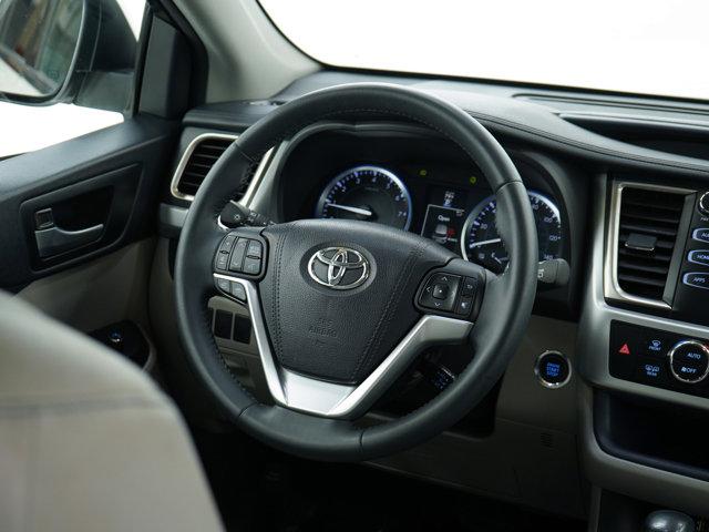 used 2016 Toyota Highlander car, priced at $21,797