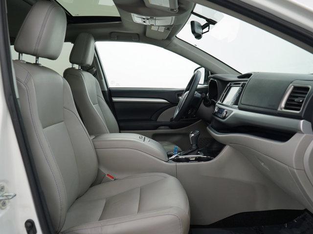 used 2016 Toyota Highlander car, priced at $21,797