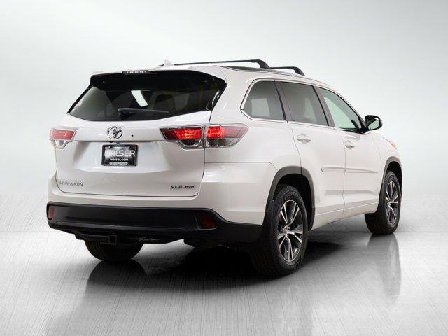 used 2016 Toyota Highlander car, priced at $21,797