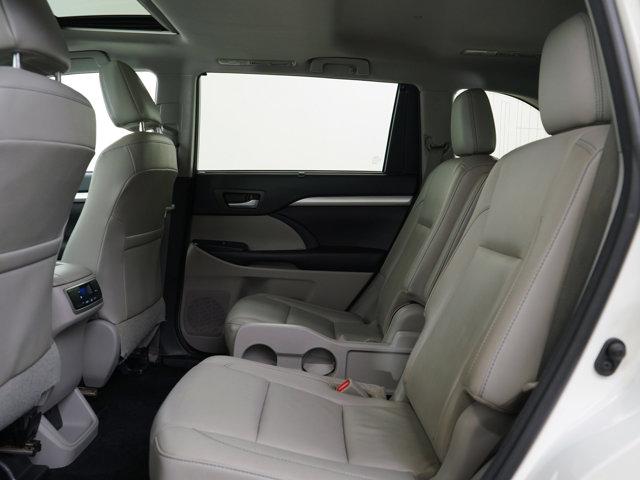 used 2016 Toyota Highlander car, priced at $21,797