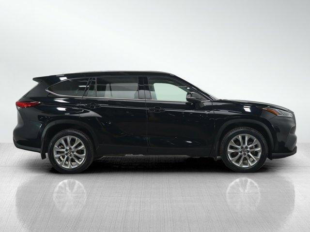 used 2021 Toyota Highlander car, priced at $33,998