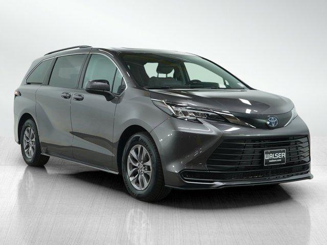 used 2021 Toyota Sienna car, priced at $39,998