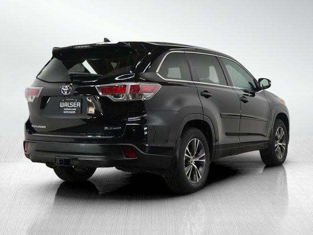 used 2016 Toyota Highlander car, priced at $18,797