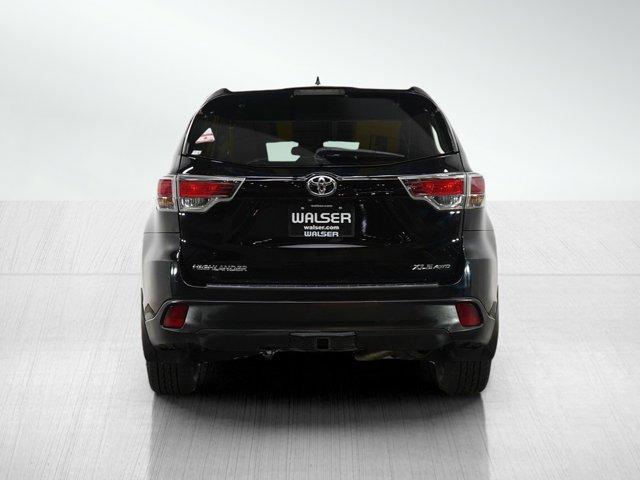 used 2016 Toyota Highlander car, priced at $18,797