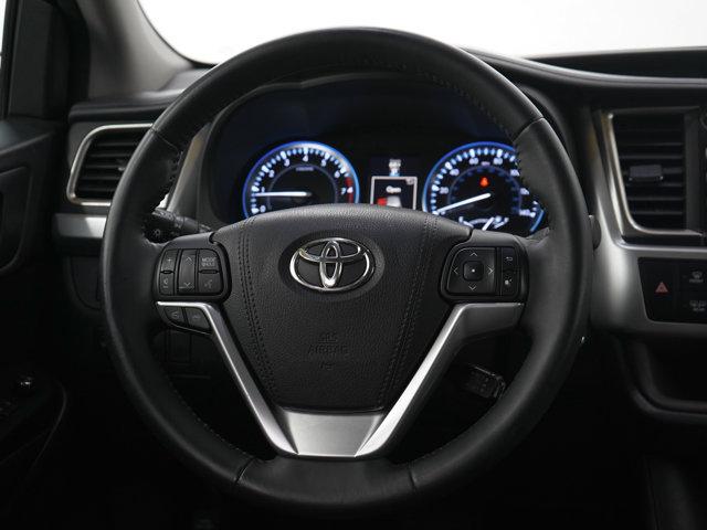 used 2016 Toyota Highlander car, priced at $18,797