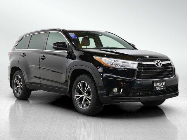 used 2016 Toyota Highlander car, priced at $18,797