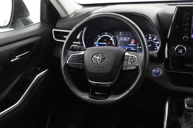 used 2021 Toyota Highlander Hybrid car, priced at $40,998