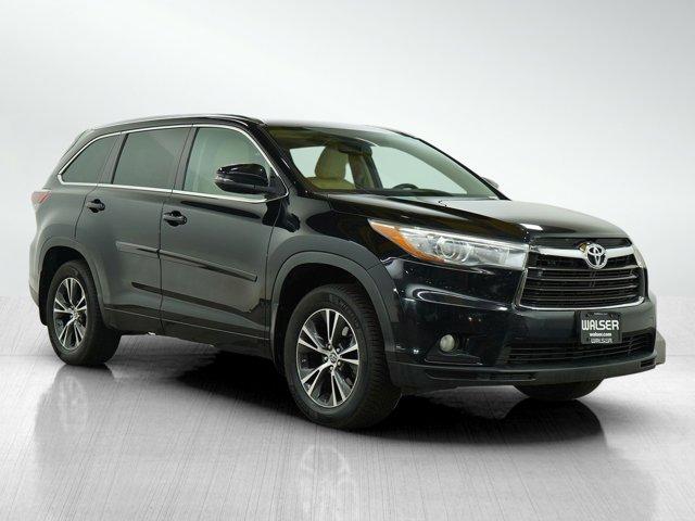 used 2016 Toyota Highlander car, priced at $17,297