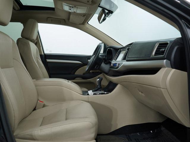 used 2016 Toyota Highlander car, priced at $17,297