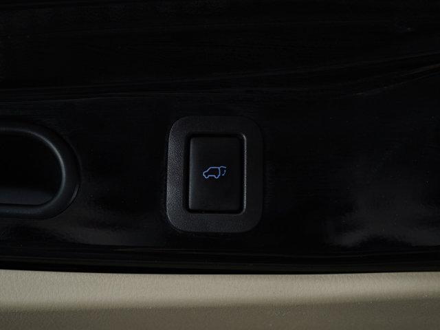 used 2016 Toyota Highlander car, priced at $17,297