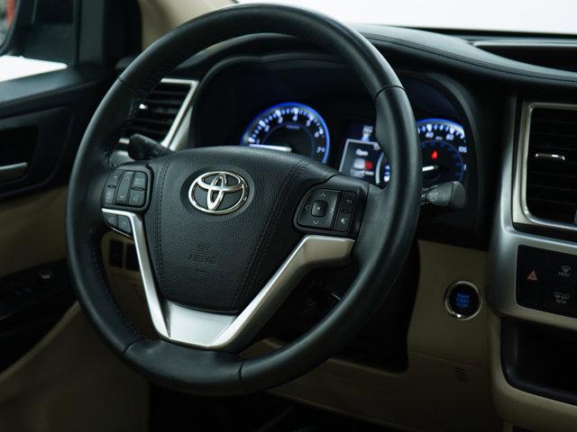 used 2016 Toyota Highlander car, priced at $17,297