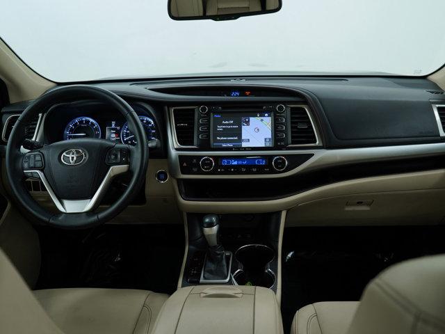 used 2016 Toyota Highlander car, priced at $17,297