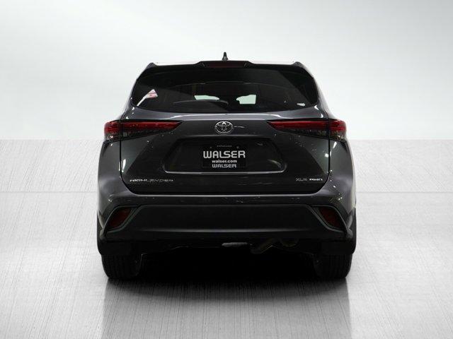 used 2021 Toyota Highlander car, priced at $31,699