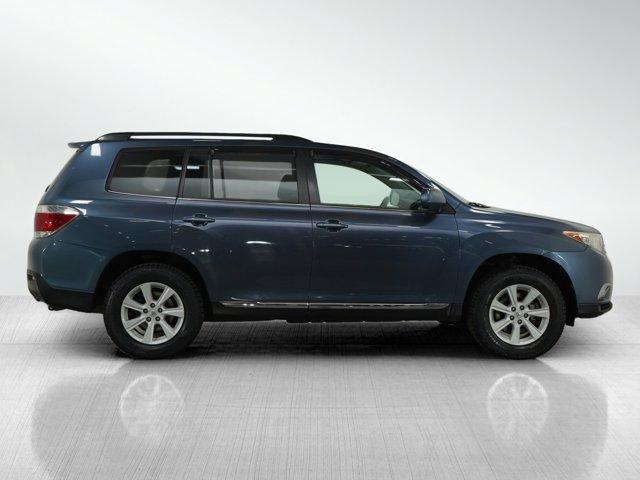 used 2013 Toyota Highlander car, priced at $17,697