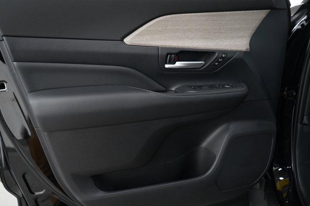 used 2025 Toyota Grand Highlander car, priced at $56,998