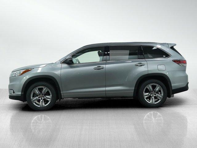 used 2015 Toyota Highlander car, priced at $24,297