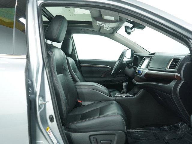 used 2015 Toyota Highlander car, priced at $24,297